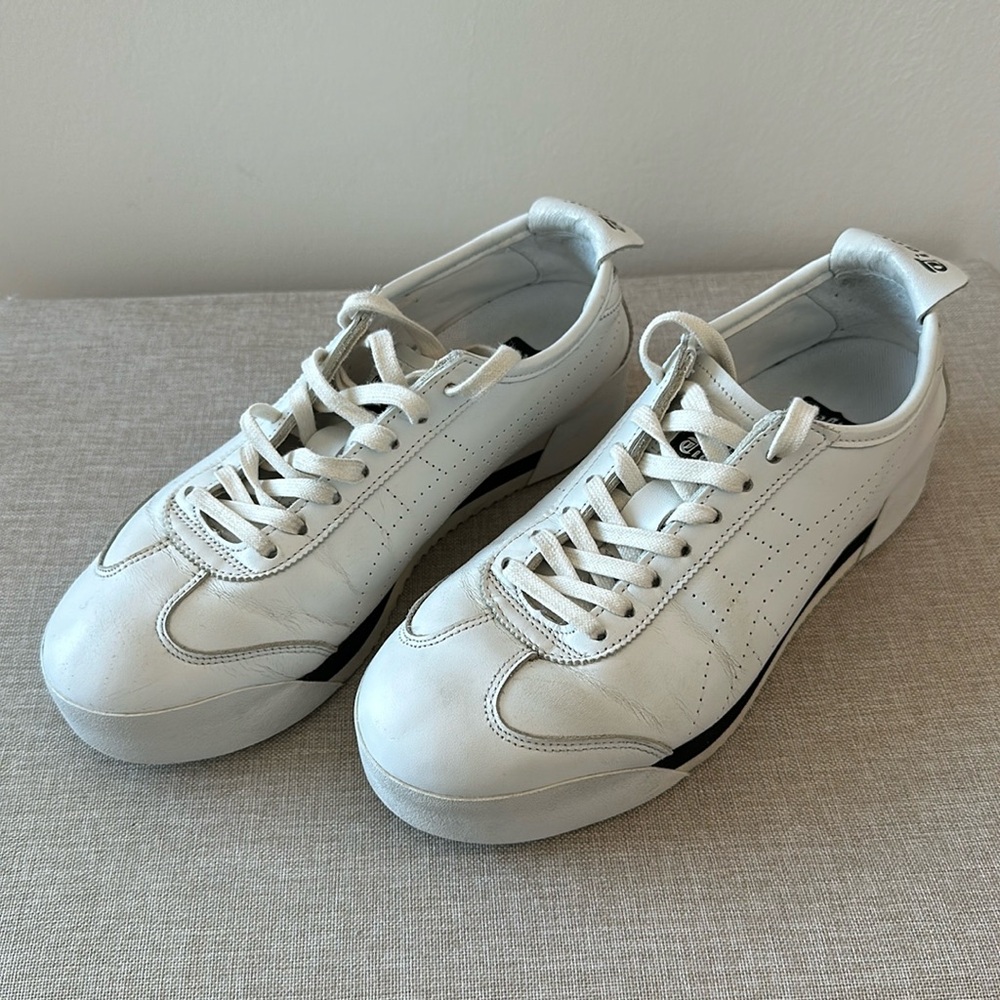 Onitsuka Tiger Mexico 66 SD PF white sneaker; women’s 6.5